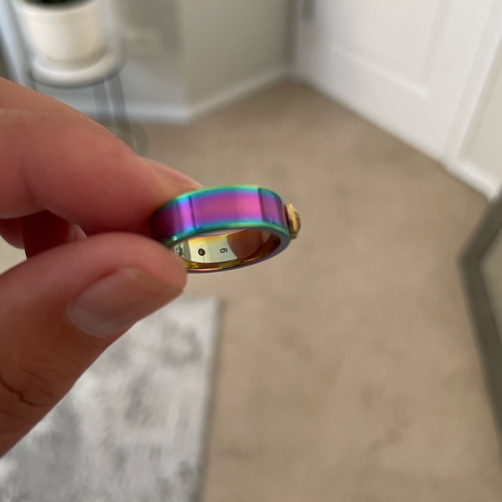 Henri Bendel Iridescent Ring